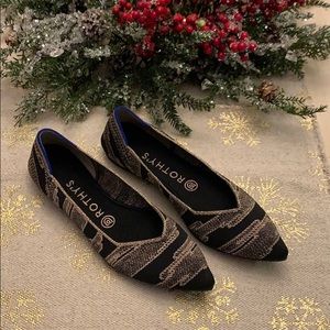 Rothy’s flat point